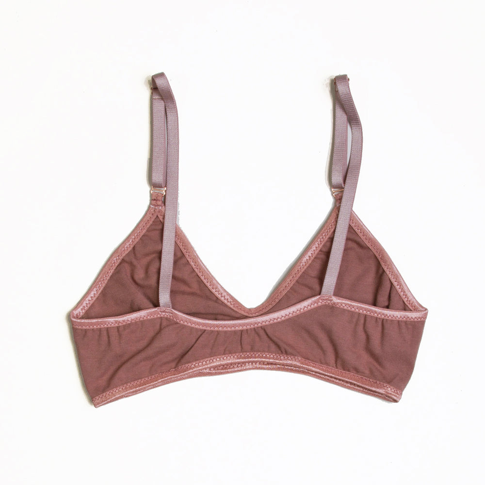 https://www.brookthere.com/cdn/shop/products/brook_there_organic_lingerie-0046_1_1000x1000.jpg?v=1640200355